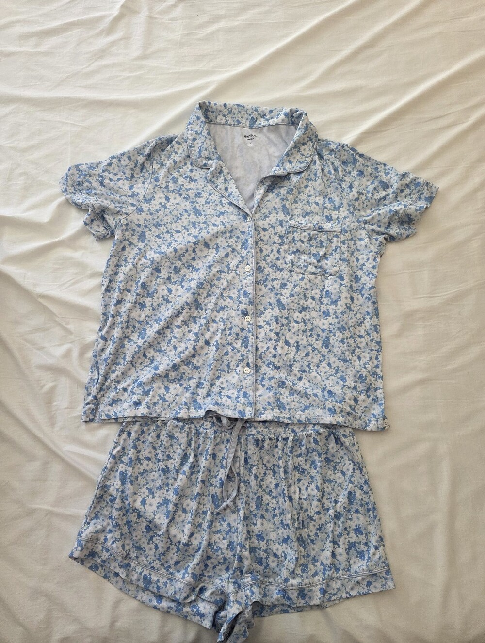 GAP Short Sleeve Shirt & Shorts 2 Pc. Pajama Set ** Large ** NEW!!